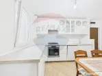 Apartament 3 camere decomandat, complet renovat - Metrou ...