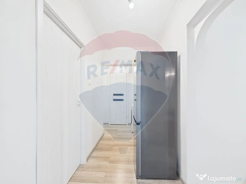 Apartament 3 camere decomandat, renovat - Metrou Lujerului
