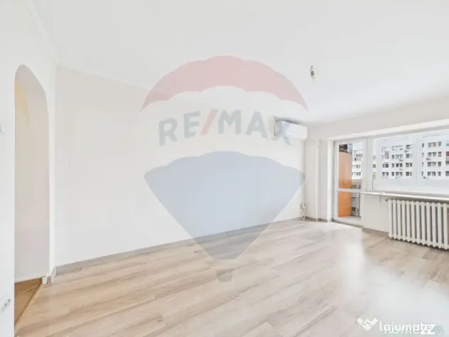 Apartament 3 camere decomandat, complet renovat - Metrou ...