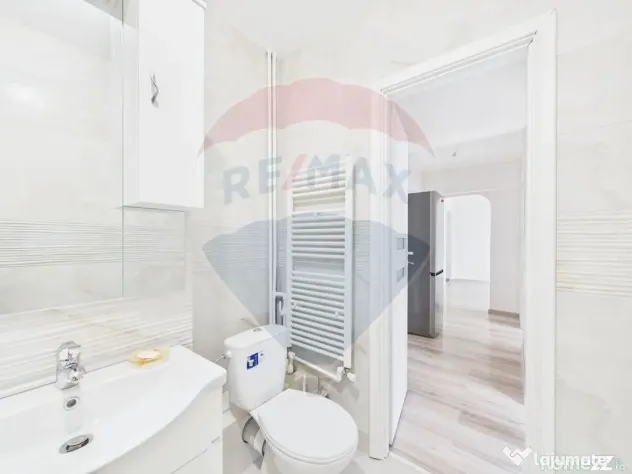 Apartament 3 camere decomandat, complet renovat - Metrou ...