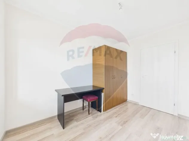 Apartament 3 camere decomandat, complet renovat - Metrou ...