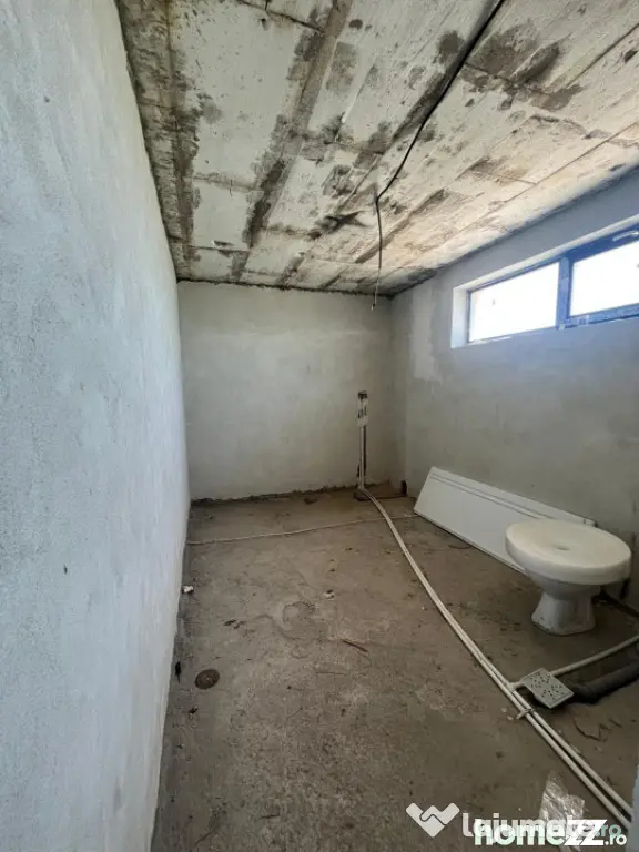 Casa P+1+Pod, 254 mp, 500 mp teren, zona lac Ghercesti - Aer - Craiova (Dolj)