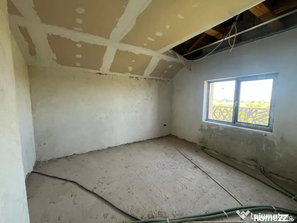 Casa P+1+Pod, 254 mp, 500 mp teren, zona lac Ghercesti - Aer - Craiova (Dolj)