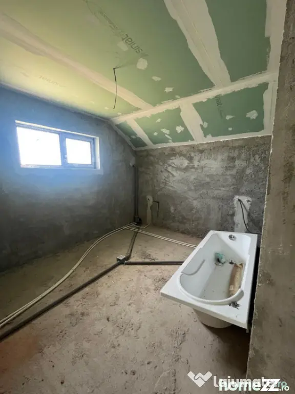 Casa P+1+Pod, 254 mp, 500 mp teren, zona lac Ghercesti - Aer - Craiova (Dolj)