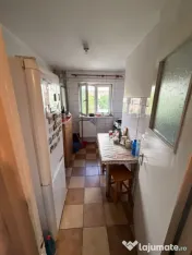 Apartament 3 camere decomandat zona Brazda 