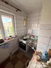 Apartament 3 camere decomandat zona Brazda 