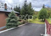 Casă deosebită 5 camere, 2100 mp teren, livadă – Mălur 