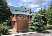 Casă deosebită 5 camere, 2100 mp teren, livadă – Mălur 