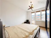 Apartament spatios cu 2 camere si 2 balcoane zona Tractorul 