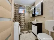 Apartament spatios cu 2 camere si 2 balcoane zona Tractorul 