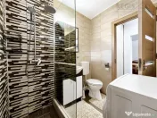 Apartament spatios cu 2 camere si 2 balcoane zona Tractorul 