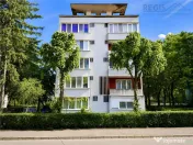 Apartament spatios cu 2 camere si 2 balcoane zona Tractorul 