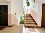 Apartament spatios cu 2 camere si 2 balcoane zona Tractorul 