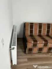 Vand apartament 3 camere Bușteni, Prahova, central 