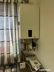 Vand apartament 3 camere Bușteni, Prahova, central 