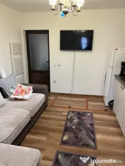 Vand apartament 3 camere Bușteni, Prahova, central 