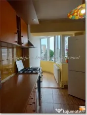 Apartament 3 camere decomandate zona Icil 