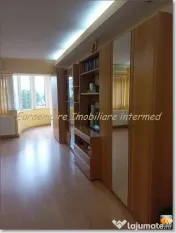 Apartament 3 camere decomandate zona Icil 