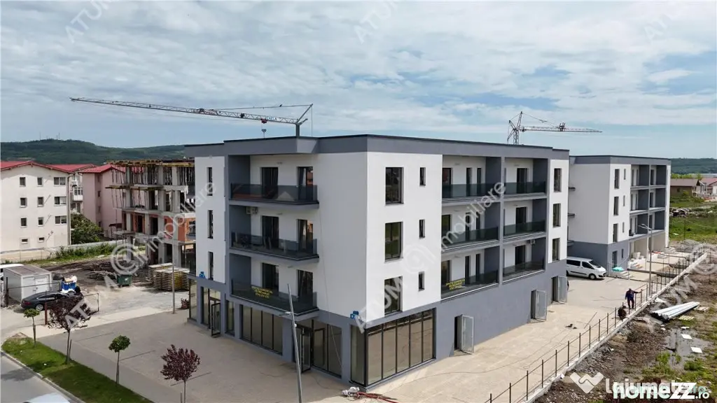 Apartament 2 camere decomandate parcare si balcon zona Brana