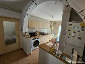 Apartament cu 3 camere Racadau ,Jepilor,143000 Euro 