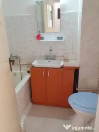 Garsonieră de închiriat 