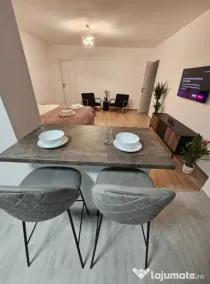 Apartament 2 camere, decomandat - Drumul Poienii