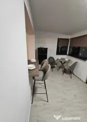 Apartament 2 camere, decomandat - Drumul Poienii 