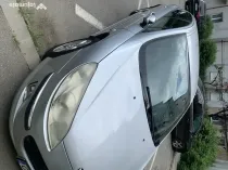 Vând Peugeot 407