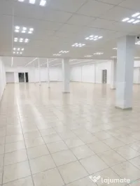 SPATIU COMERCIAL PREMIUM - Cea mai vizibila locatie 