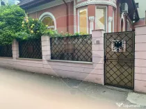Vila de închiriat–Calea Moșilor /133 mp utili+60 Curt...