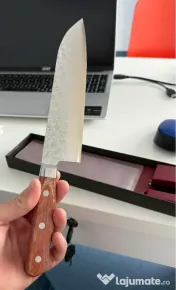 Cuțit Japonez Profesional Santoku - Takamura CHROMAX 