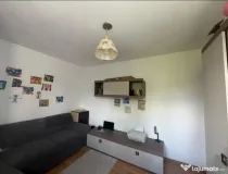 Apartament 3 camere, semidecomandat - zona Garii