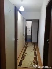 Apartament 3 camere, semidecomandat - zona Garii 