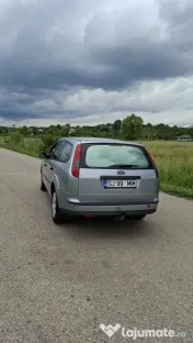 Vând Ford Focus 