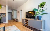 Apartament 2 camere lux- zona Rex/Mamaia -200 m pana la plaj