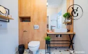 Apartament 2 camere lux- zona Rex/Mamaia -200 m pana la plaj