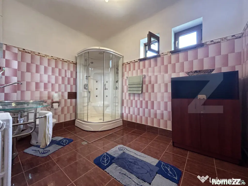 Casă individuală spațioasă în Gherla – 221 mp utili, - Gherla (Cluj)