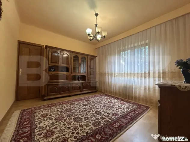 Casă individuală spațioasă în Gherla – 221 mp utili, - Gherla (Cluj)