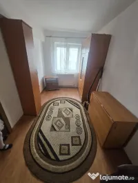 Apartament cu trei camere