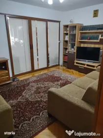 Apartament 3 camere de vânzare În imediata apropiere se află Gara Obo