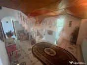 Casă / Vilă 10 camere Lepsa 