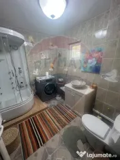 Casă / Vilă 10 camere Lepsa 