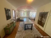 Casă / Vilă 10 camere Lepsa 