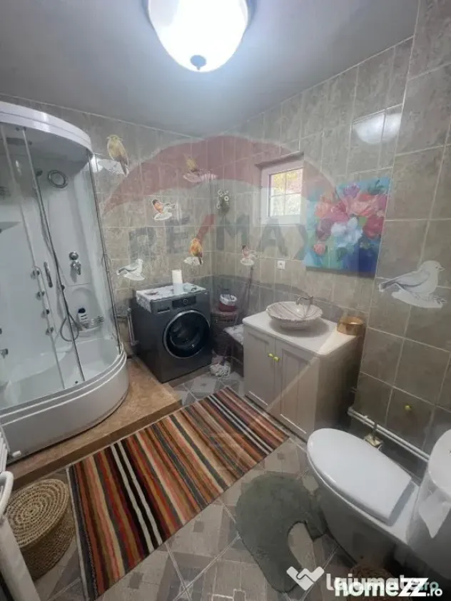 Casă / Vilă 10 camere Lepsa