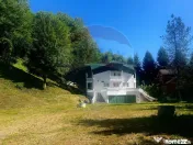Casă / Vilă 10 camere Lepsa 