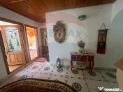 Casă / Vilă 10 camere Lepsa 