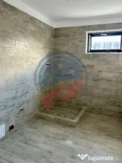 Casă renovată complet, 63 mp utili, teren 200 mp, toate... 