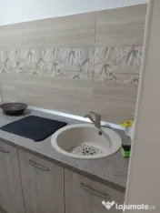Muncii baba novac etaj 10 
