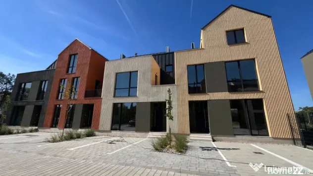 VILA PE LAC l 5 Camere l Complex Rezidential l De vanzare