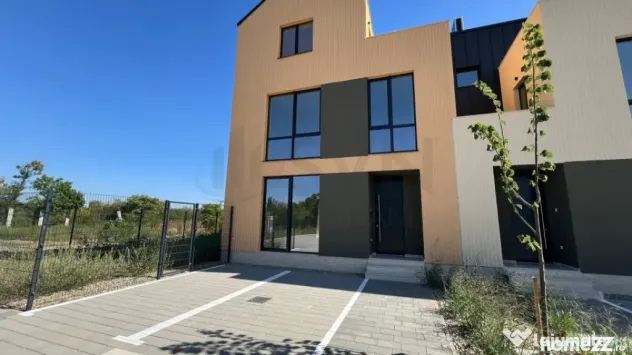 VILA PE LAC l 5 Camere l Complex Rezidential l De vanzare